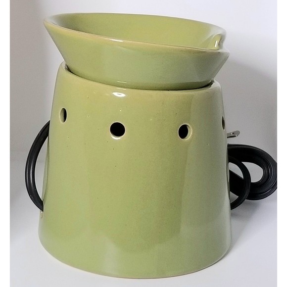 Scentsy Wax Warmer Greenwich Mid Size New in Box - Picture 5 of 12